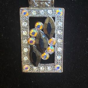 Vintage Costume Jewelry Set
Silver Tone Faux Sapphire Necklace & Earrings